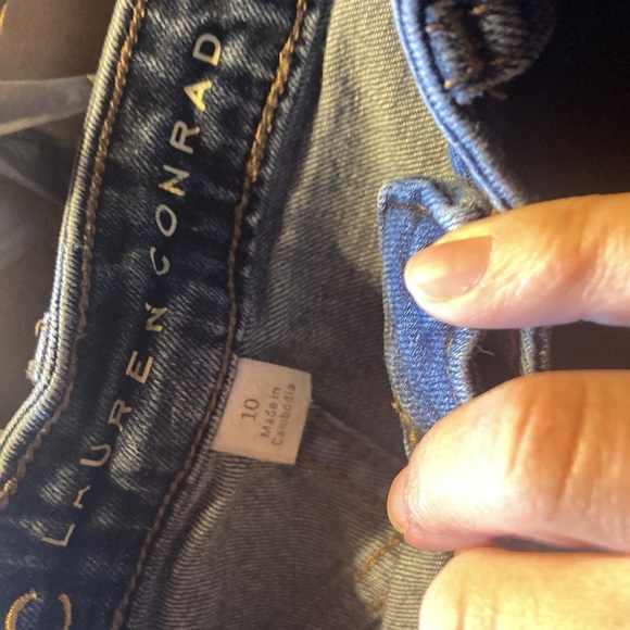 Lauren Conrad womens denim shorts size 10 - Picture 3 of 3